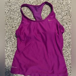 (Bundle 3 for $15) Nike Women small athletic Tank
